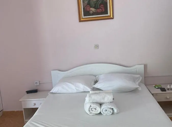 Ideal For 2 Gasthof Sarandë